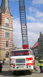 W50-Feuerwehrfahrzeug auf dem Erfurter Anger, Mrz 2010