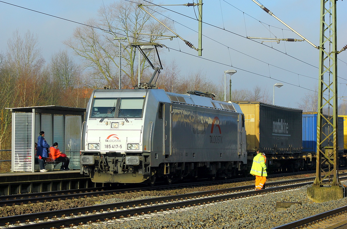 TXL(A) 185 417-5 mit KLV Zug in Schleswig 04.03.16