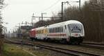 Der Düngerzug war weg und es kam ganz langsam der Messzug der DB Systemtechnik Minden angerollt. Der Zug bestand aus dem Steuerwagen D-DB 61 80 80-91 149-7 Bpmmbdzf 286.1, dem Messwagen D-DB 63 80 99-92 007-3 Dienstüm 313 REV/AN X/10.07.18, Verl/AN X/25.04.24 und der 182 506-6 REV/LD X/17.04.24. Jübek 25.03.2025 